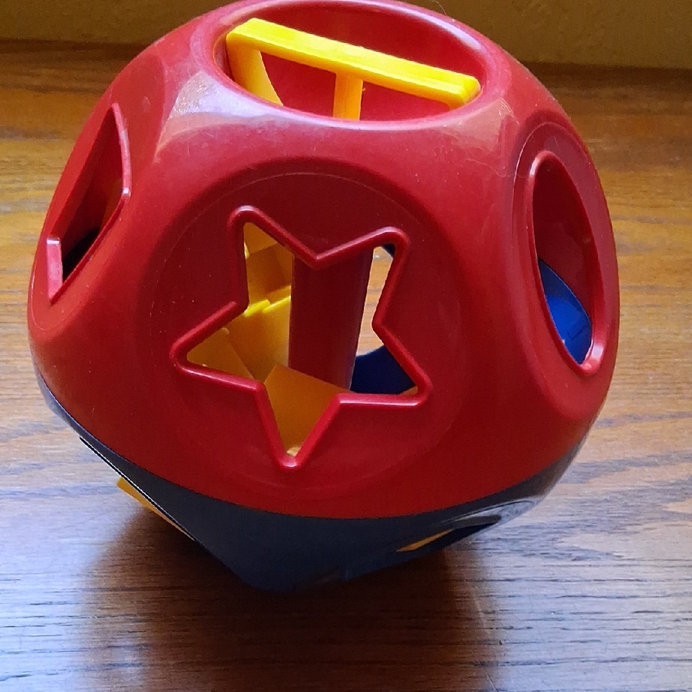 Vintage Tupperware Colorful Shape Sorting Ball Toy